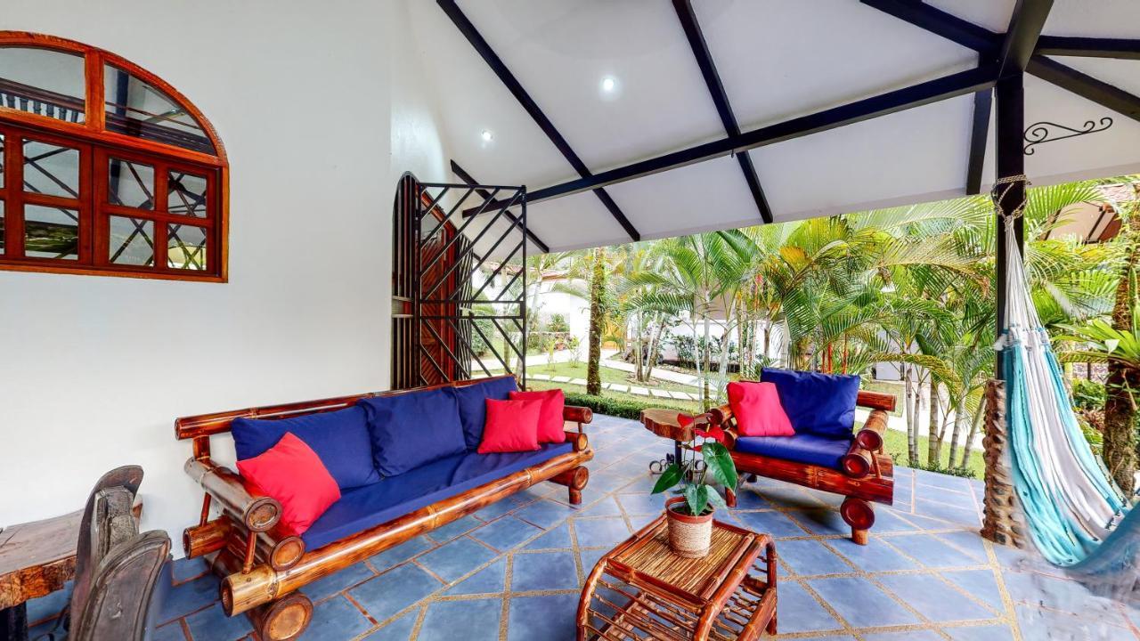 The Scarlet Villas Ojochal Exterior photo
