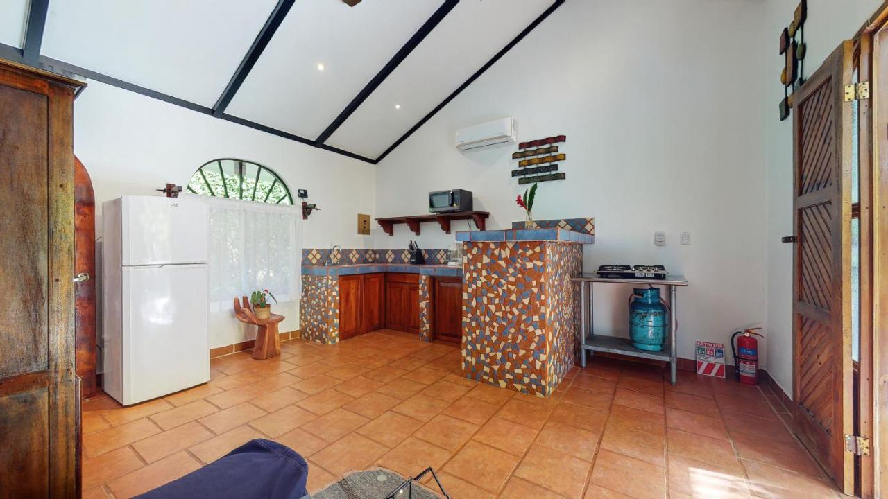 The Scarlet Villas Ojochal Exterior photo