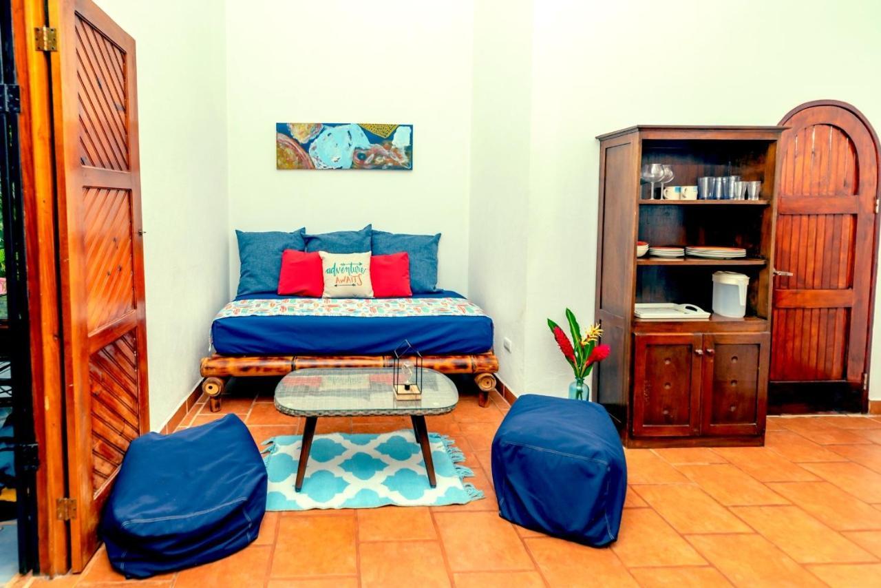 The Scarlet Villas Ojochal Exterior photo