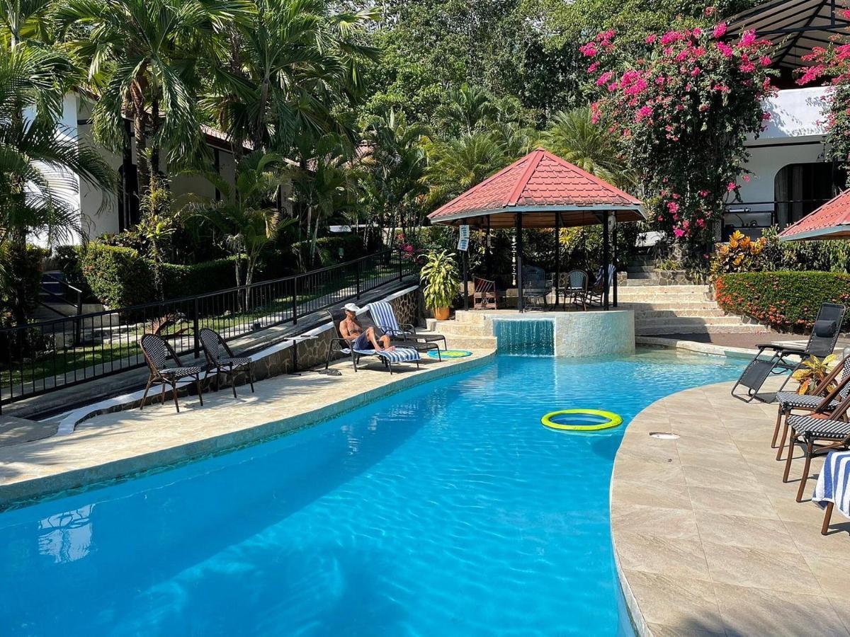 The Scarlet Villas Ojochal Exterior photo