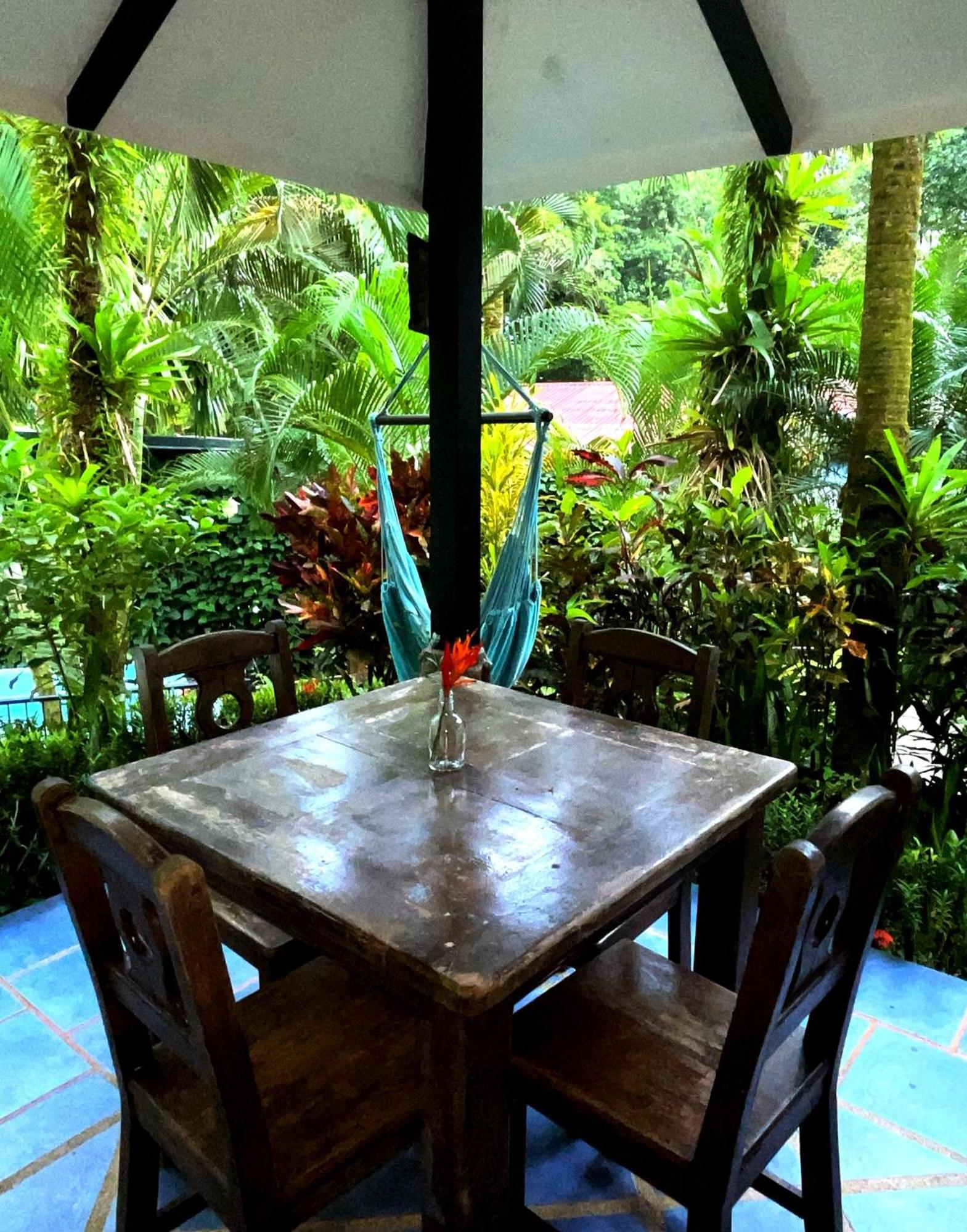 The Scarlet Villas Ojochal Exterior photo
